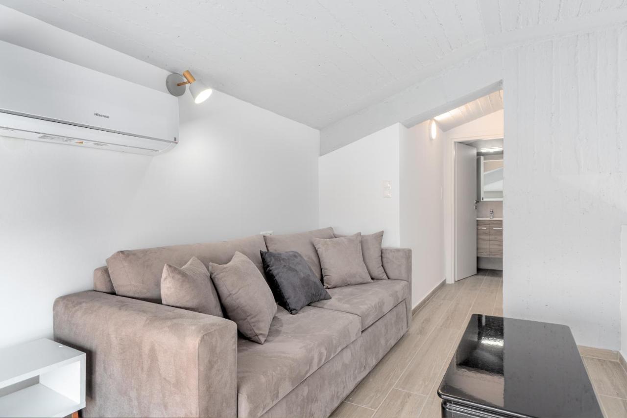 Costa Vasia Boutique Apartments Vrahati Buitenkant foto