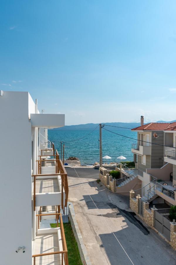 Costa Vasia Boutique Apartments Vrahati Buitenkant foto